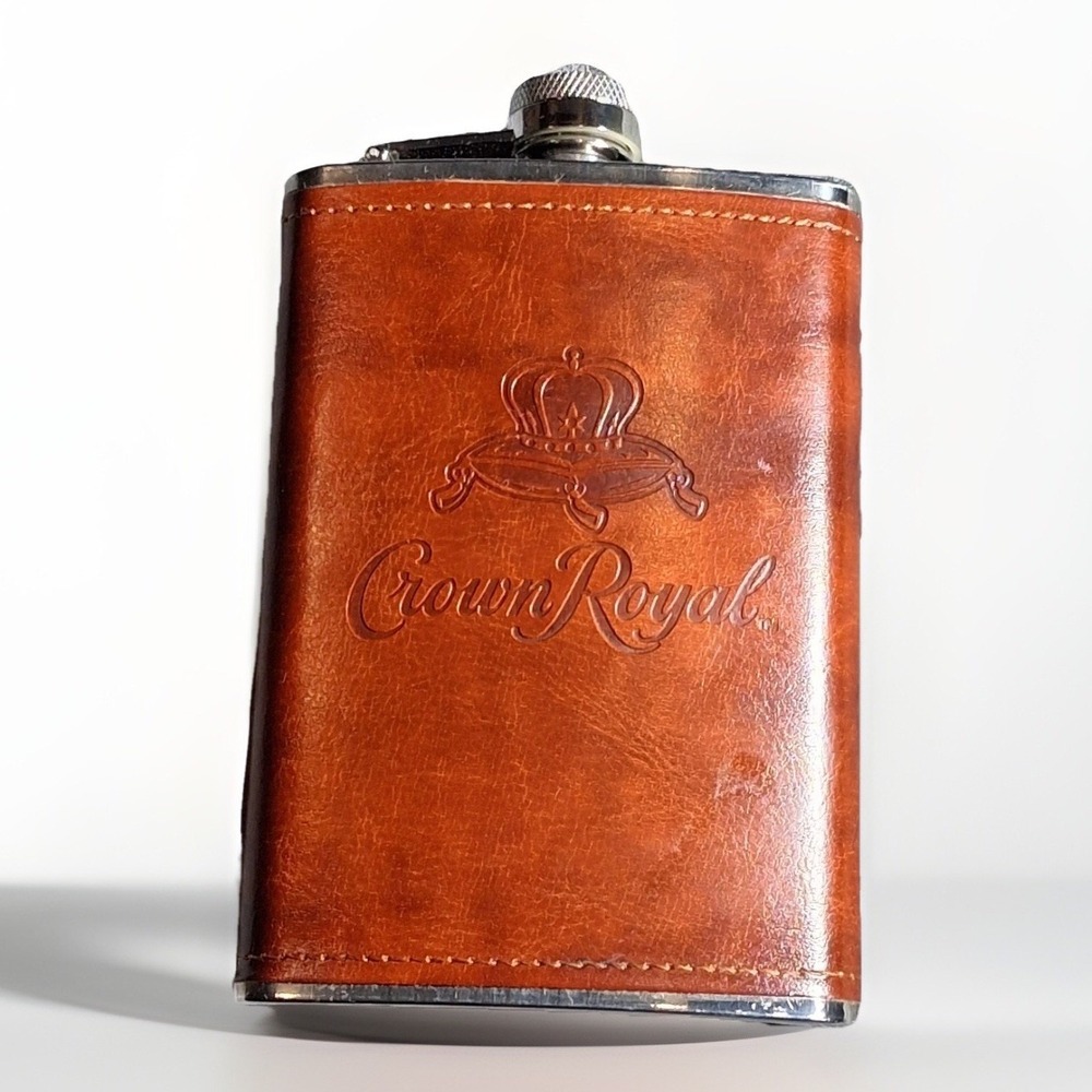 Crown Royal Limited Edition Signature Whiskey Flask Brown Leather 8 oz